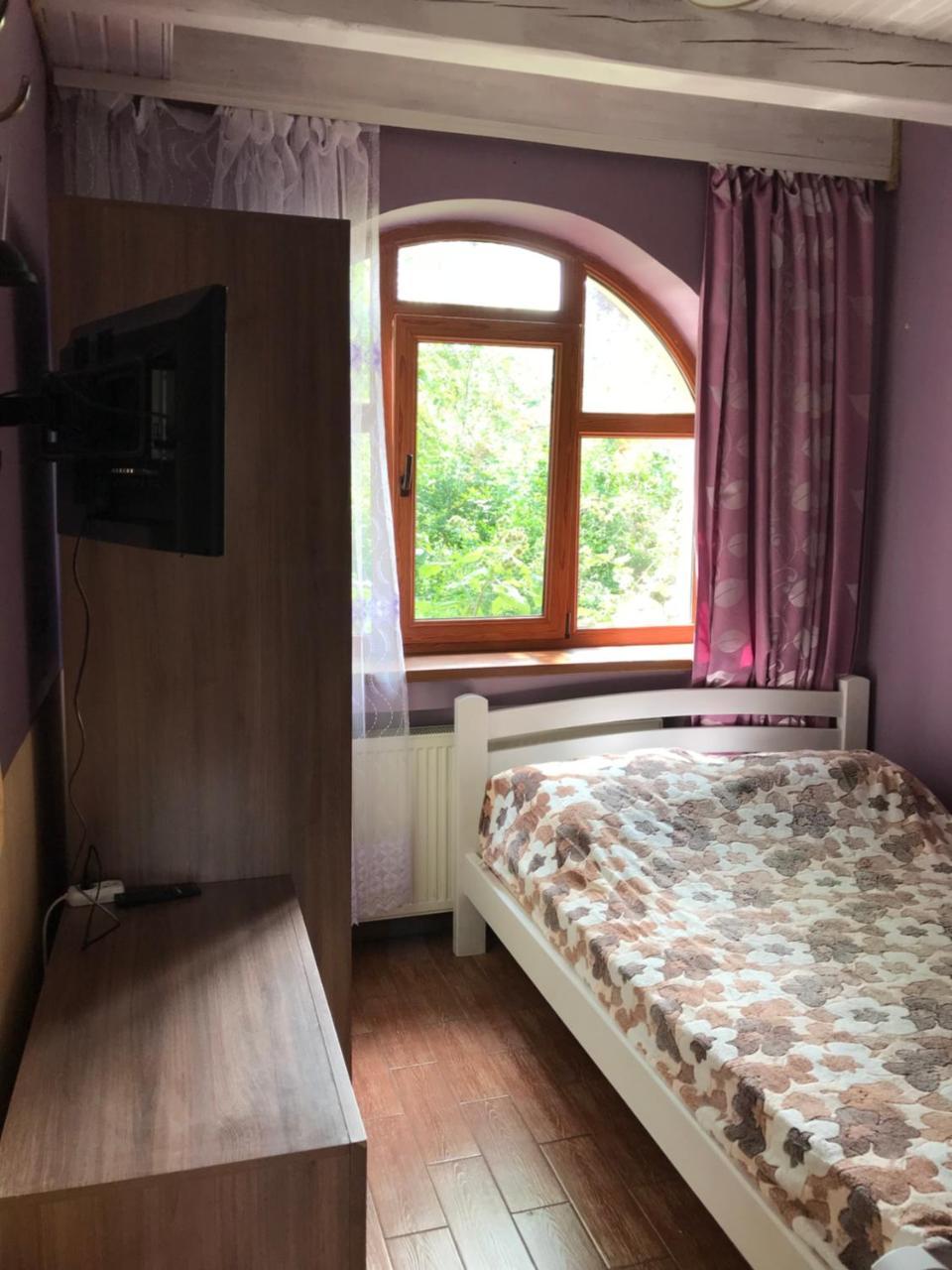 Cottage Shchaslyvyi Yaremche Exterior foto